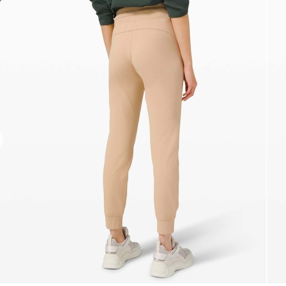 Lululemon | Ready to Rulu Jogger Pants‎ 29" in Trench Size 6 Loungewear Neutral - Picture 5 of 13